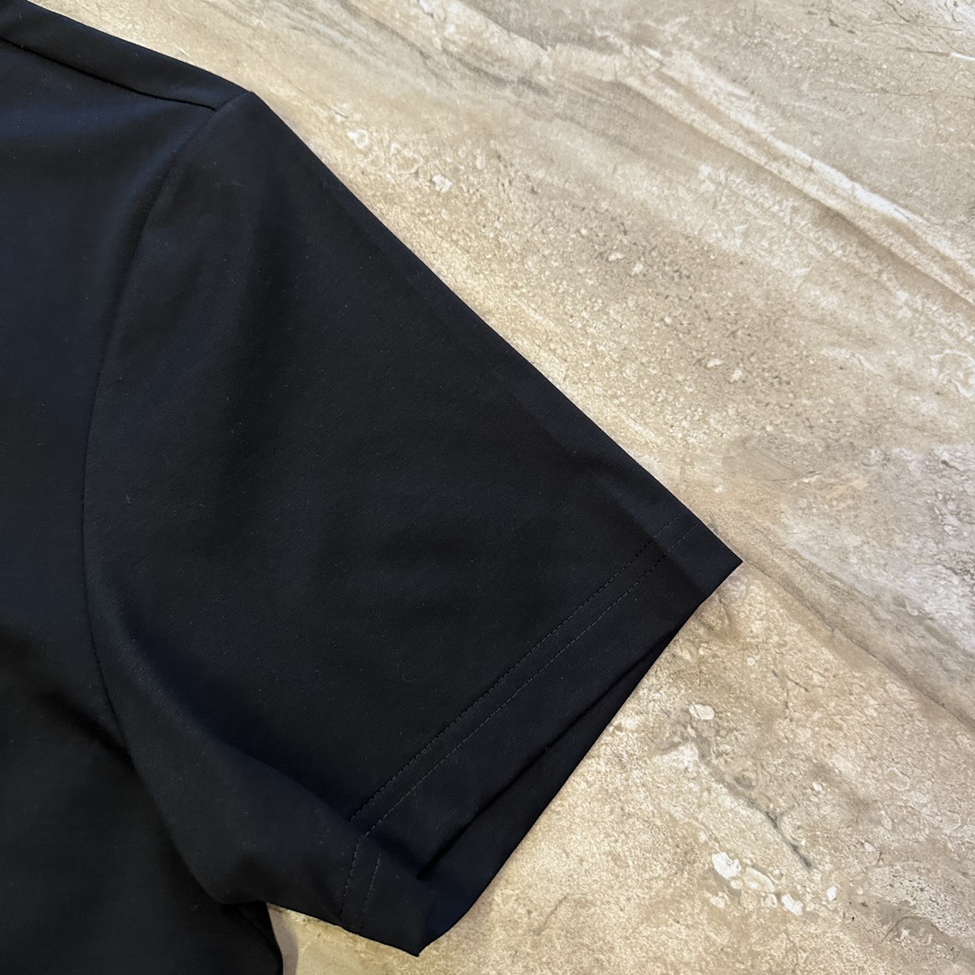 Replica Fendi Crew Neck Short Sleeve T-Shirt - Black T-Shirts