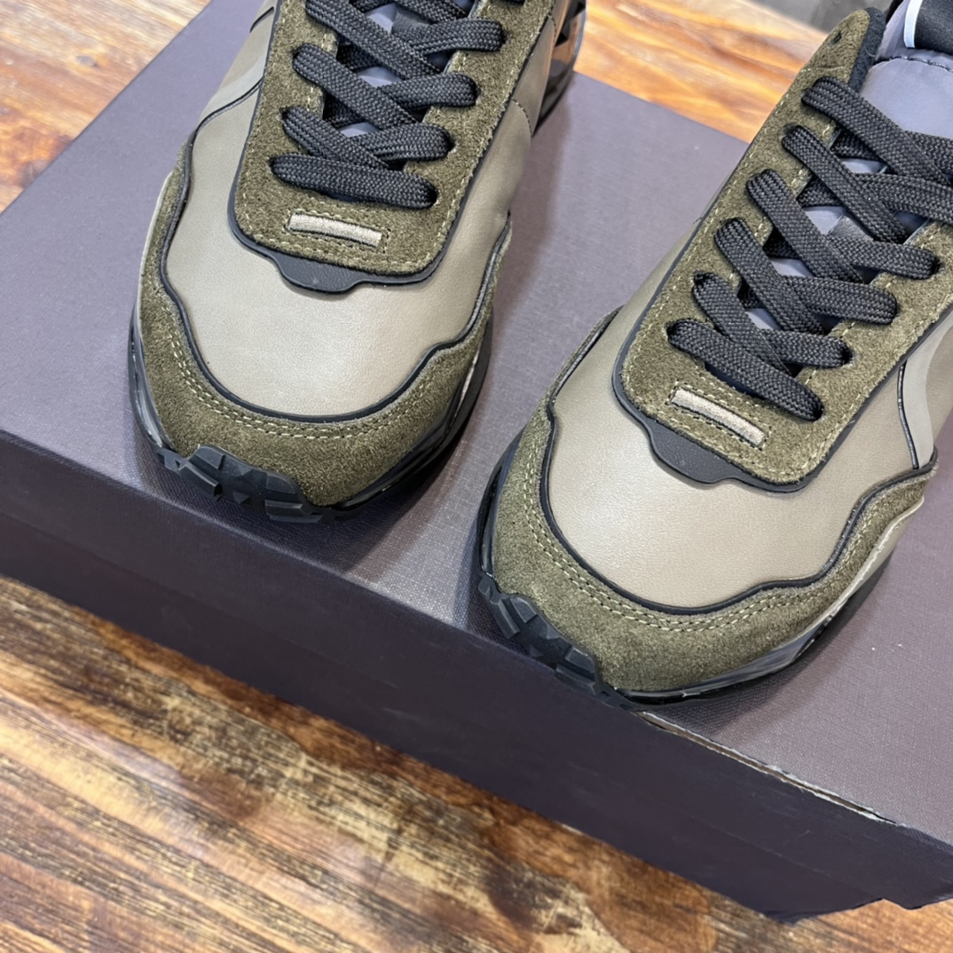 Replica Valentino  Sneakers for man