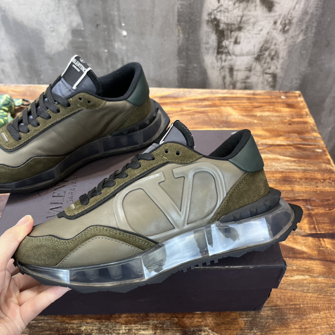 Replica Valentino  Sneakers for man