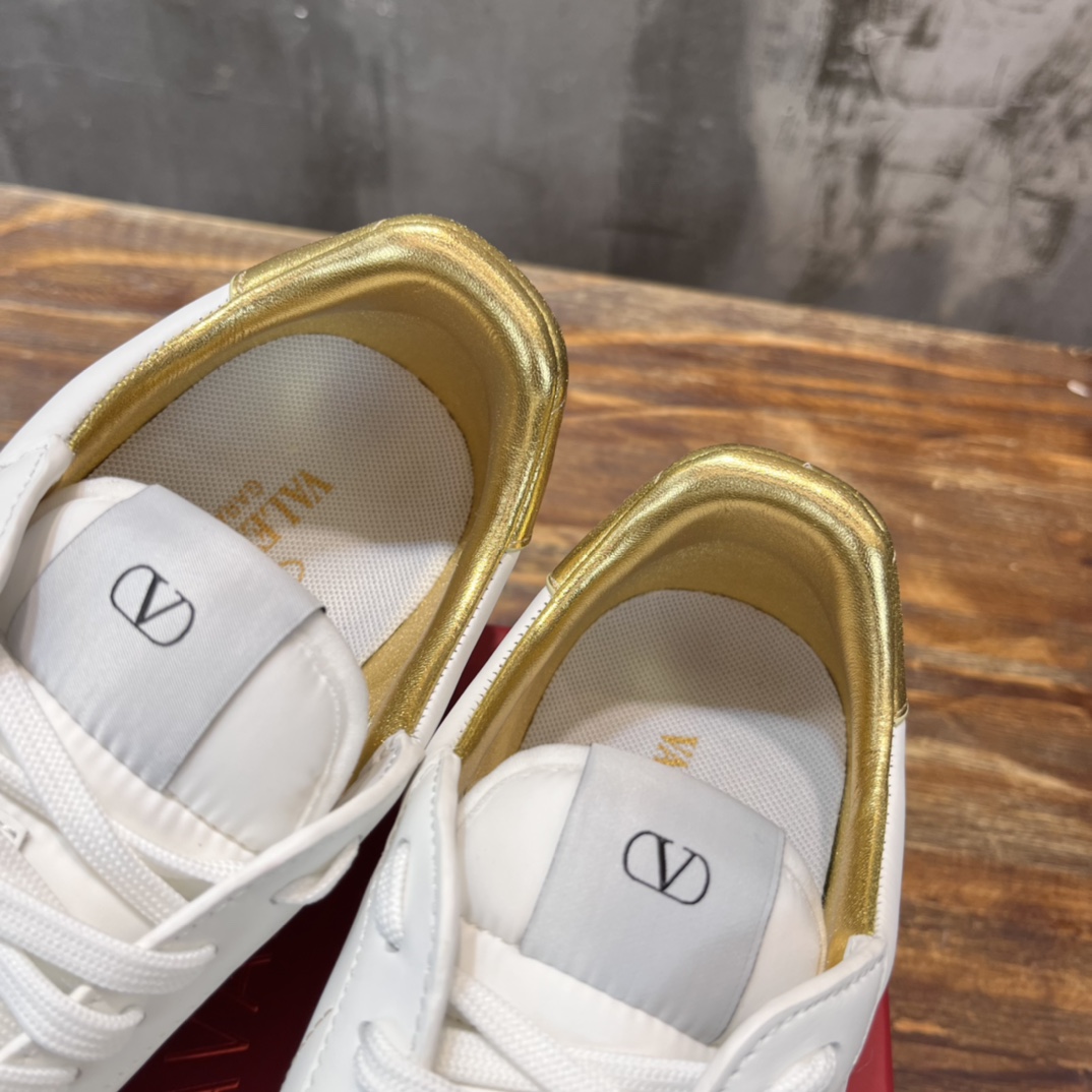 Replica Valentino  Sneakers for man