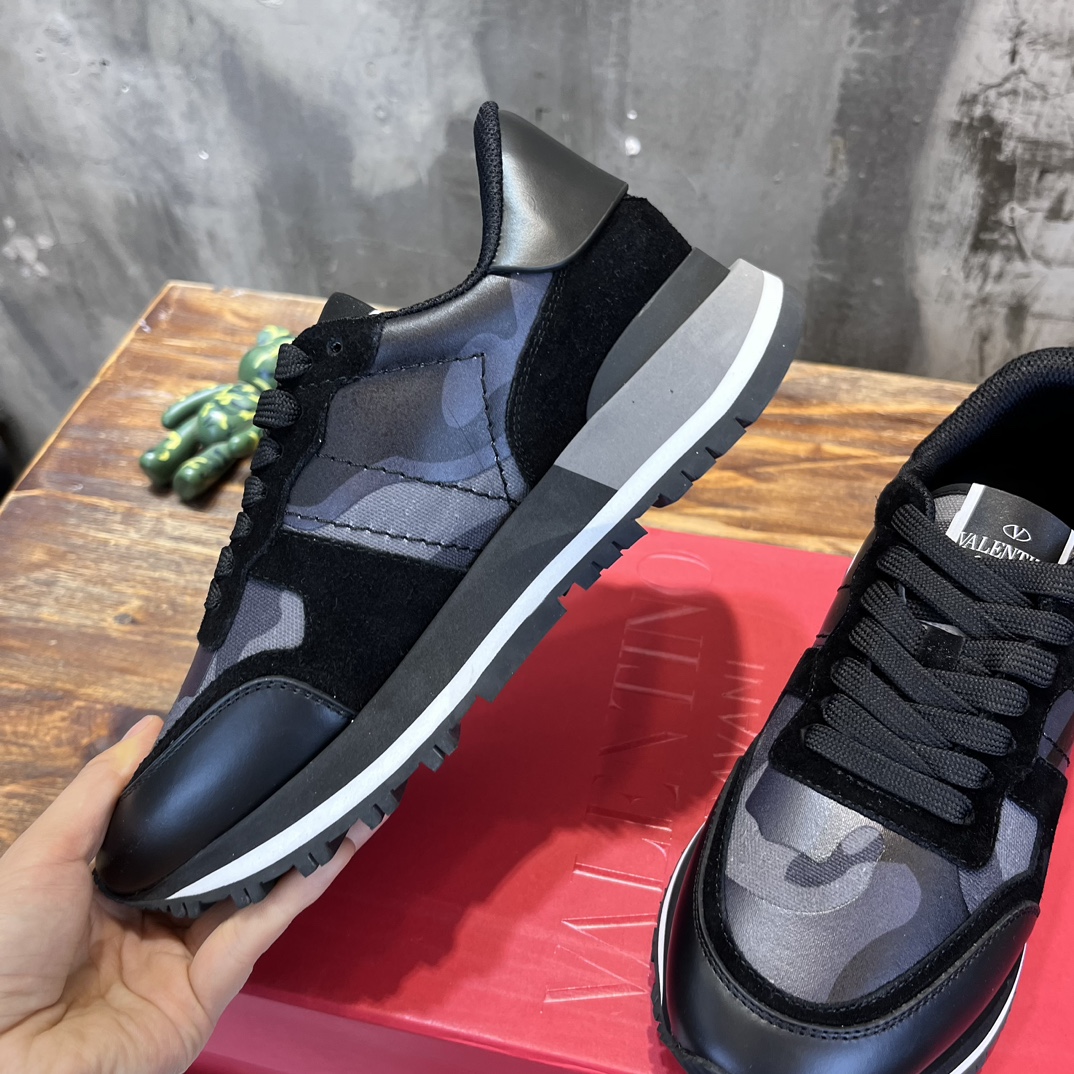 Replica Valentino Garavani Low-Top Sneakers