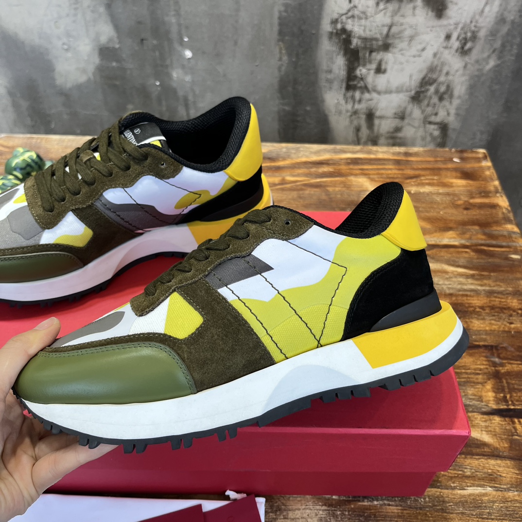 Replica Valentino  Sneakers for man