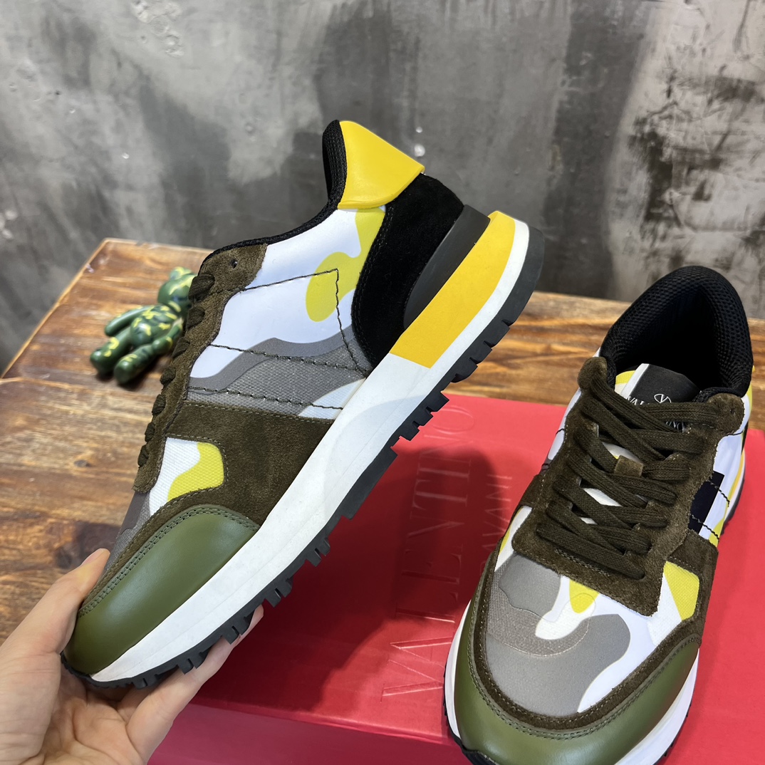 Replica Valentino  Sneakers for man