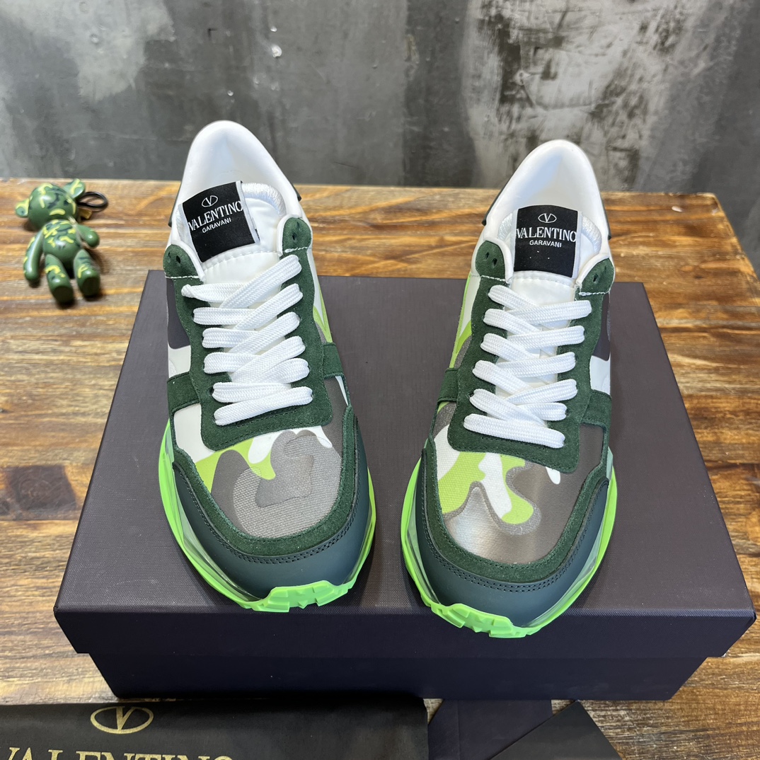 Replica Valentino  Sneakers for man