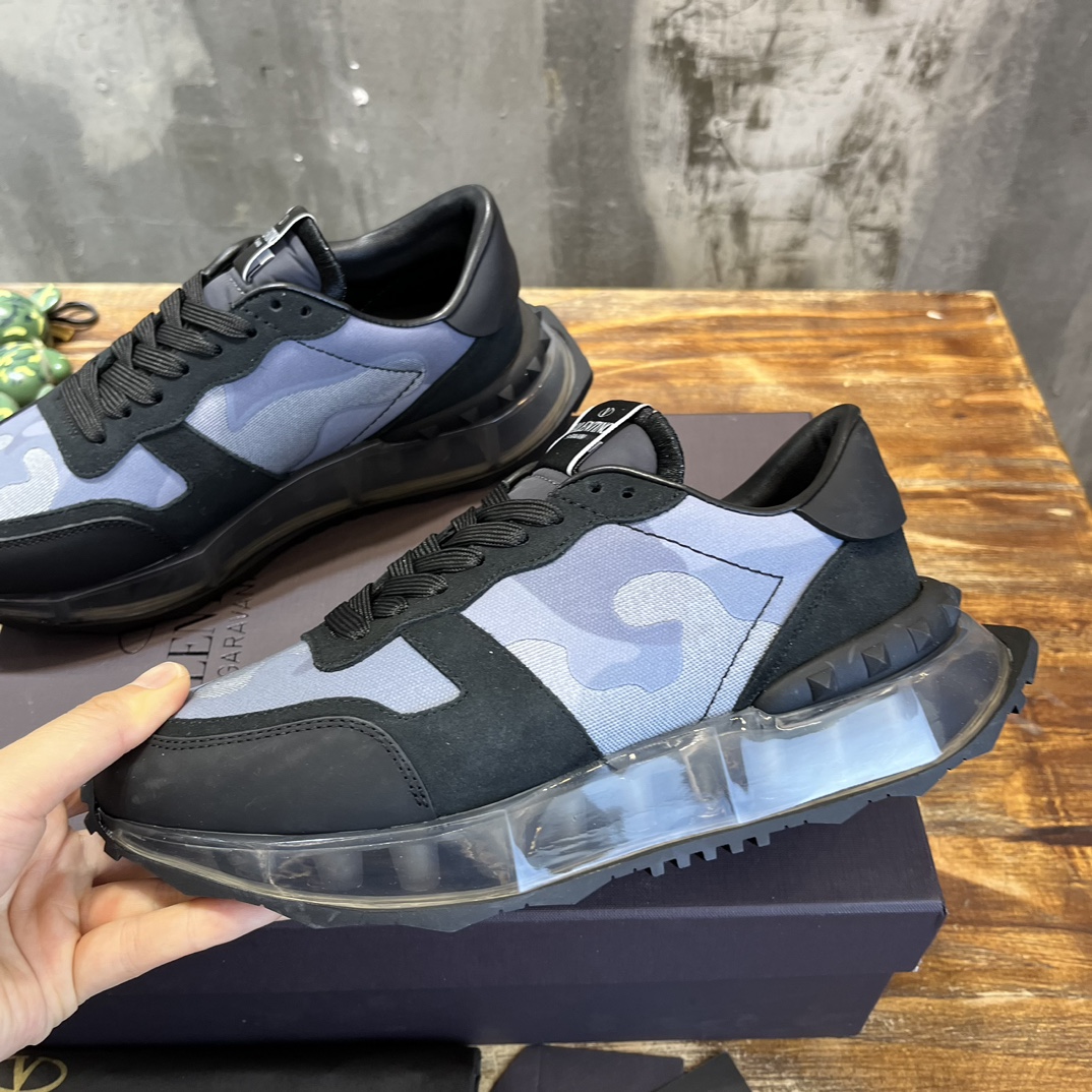 Replica Valentino  Sneakers for man