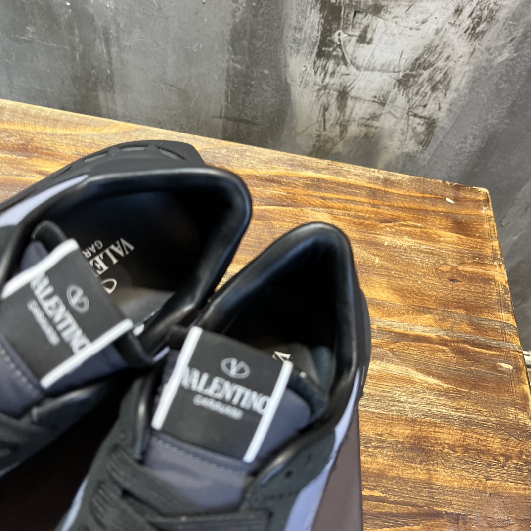 Replica Valentino  Sneakers for man