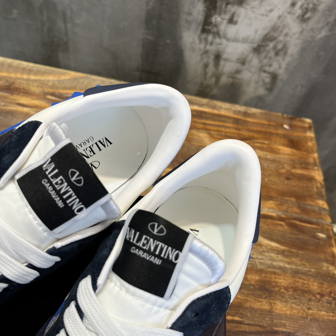 Replica Valentino  Sneakers for man