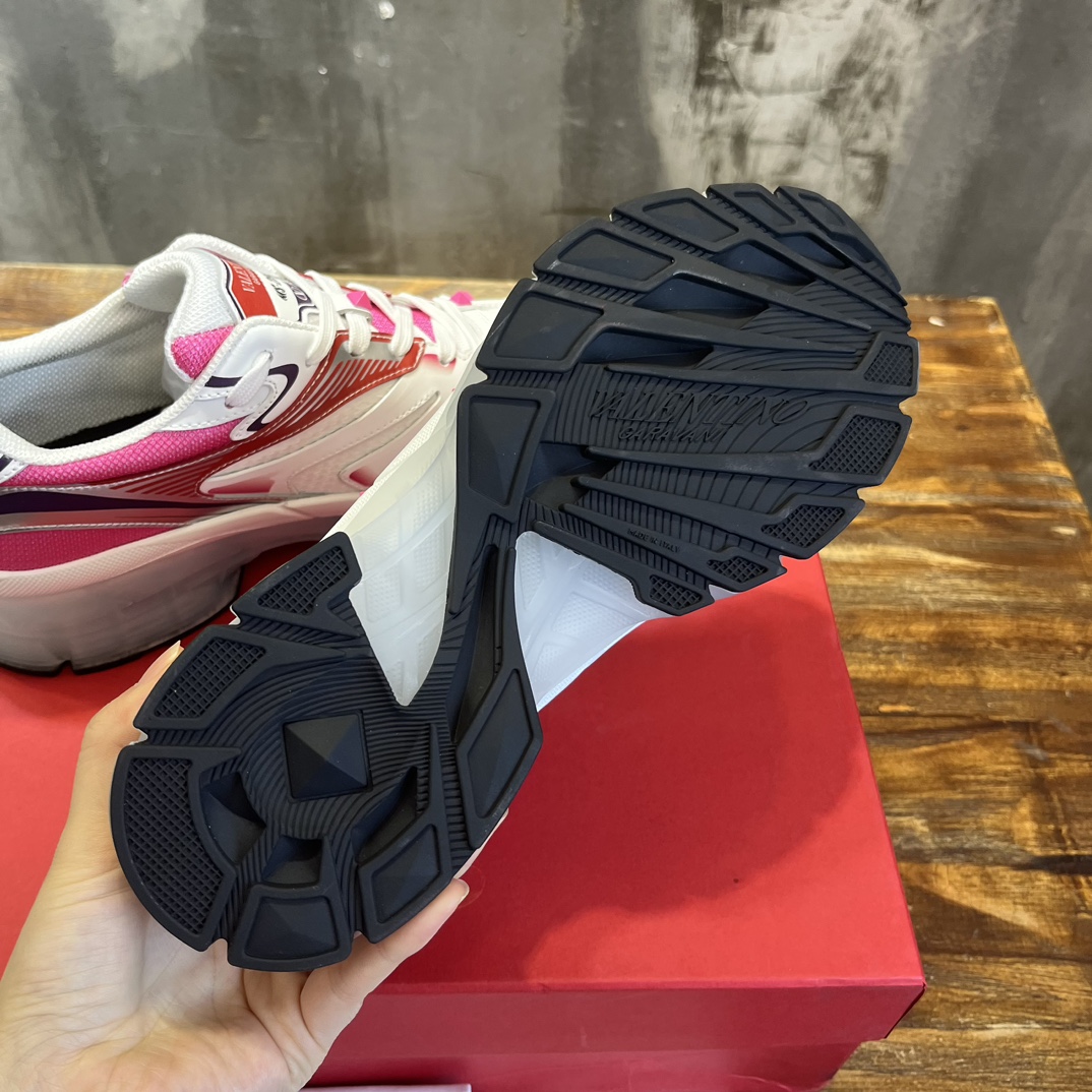 Replica Valentino  Sneakers for man