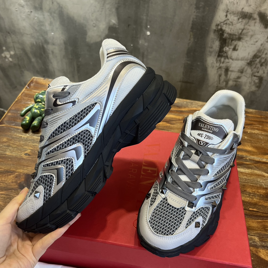 Replica Valentino  Sneakers for man