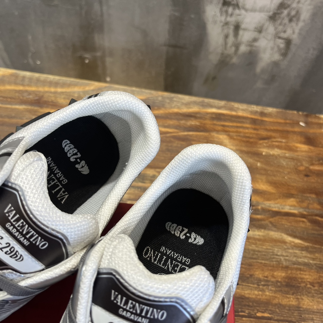 Replica Valentino  Sneakers for man