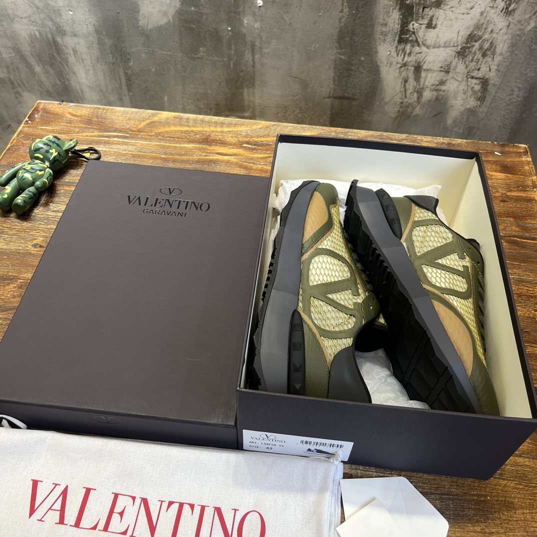 Replica Valentino Garavani Khaki Netrunner Trainers