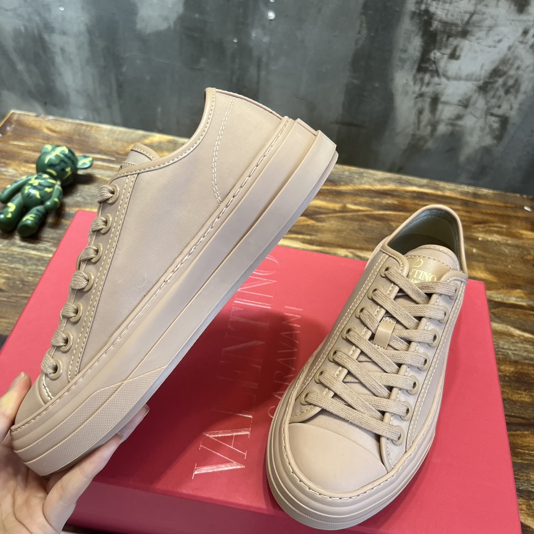 Replica Vintage Sneaker for man