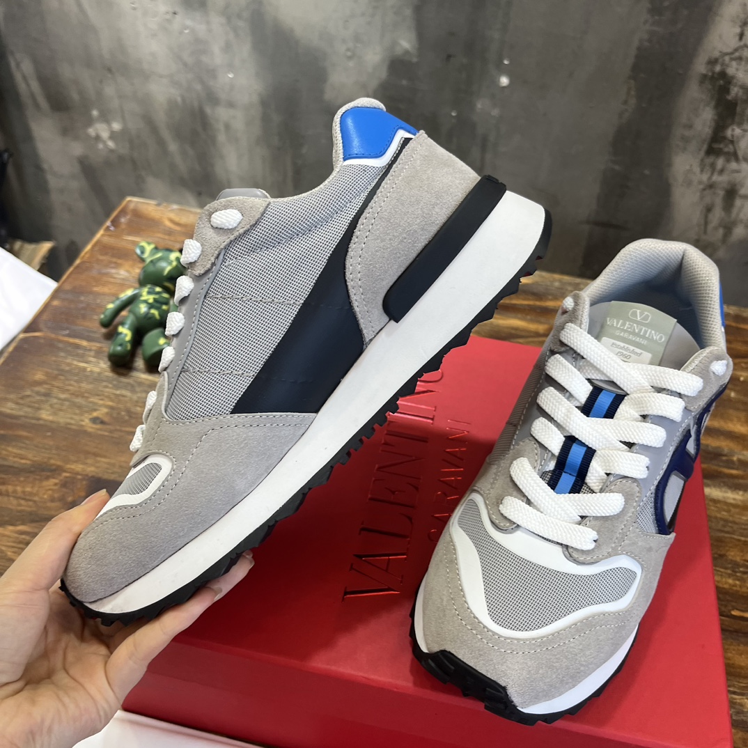 Replica "Vlogo Pace" Low-Top sneaker