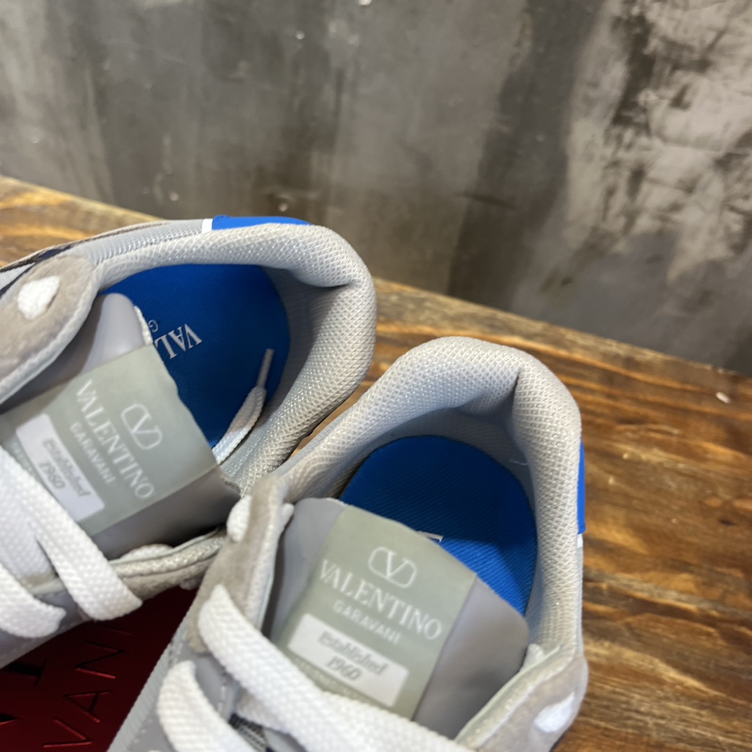 Replica "Vlogo Pace" Low-Top sneaker