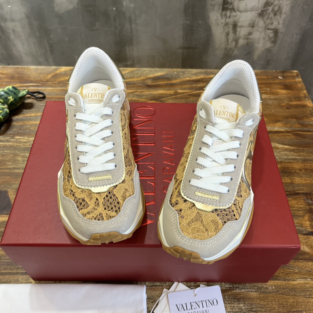 Replica Valentino Garavani Lacerunner Sneakers