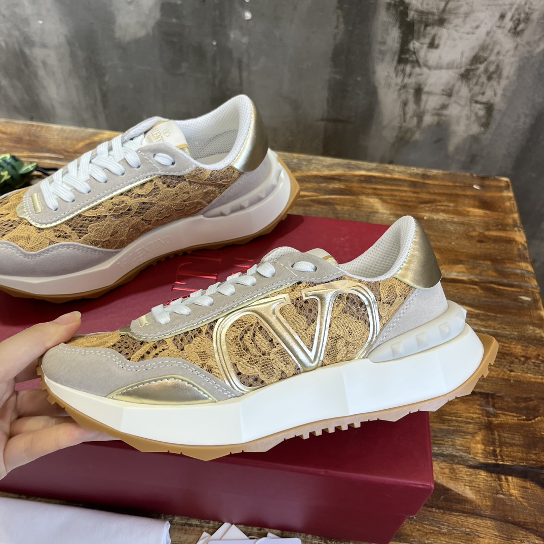 Replica Valentino Garavani Lacerunner Sneakers