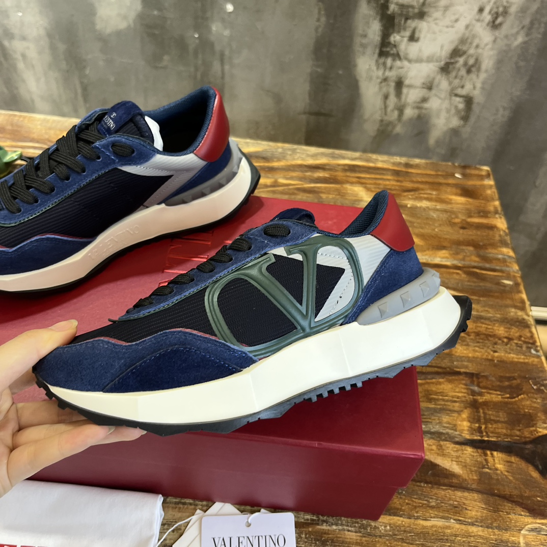 Replica Vintage Sneaker for man