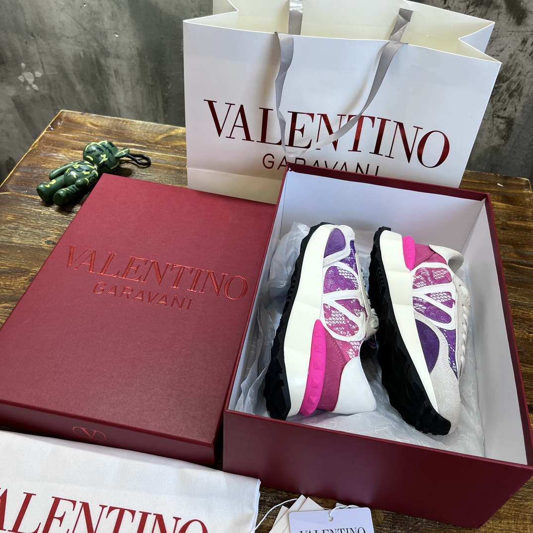 Replica Valentino Garavani Lacerunner Mesh Sneakers