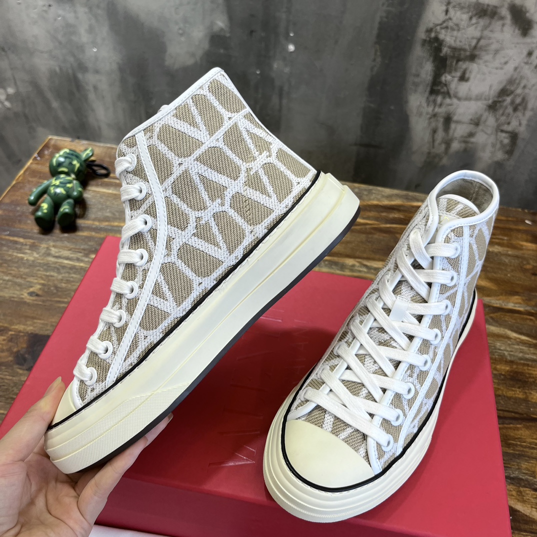 Replica Vintage Sneaker for man