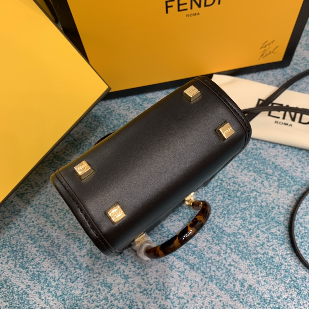 Replica Fendi Tresor Handbags