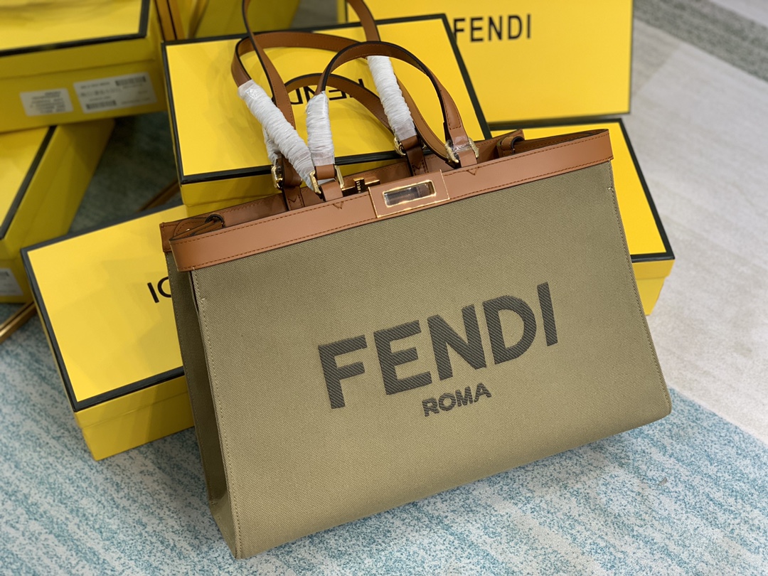 Replica Fendi Peekaboo X-Tote Handbags