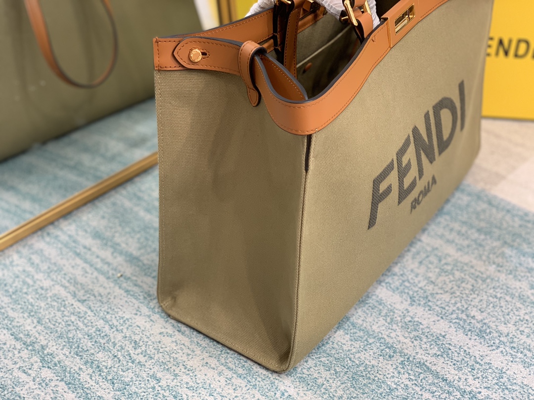 Replica Fendi Peekaboo X-Tote Handbags