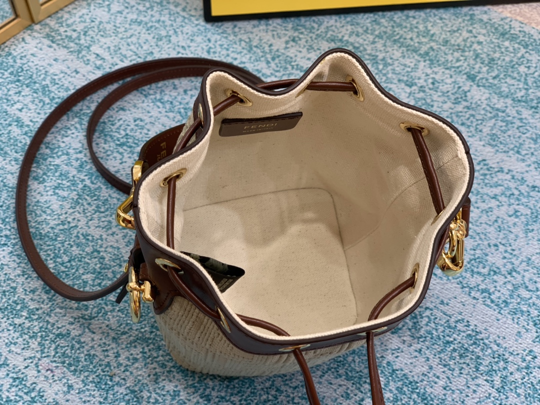 Replica Fendi Peekaboo X-Tote Handbags