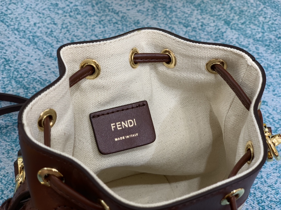 Replica Fendi Peekaboo X-Tote Handbags