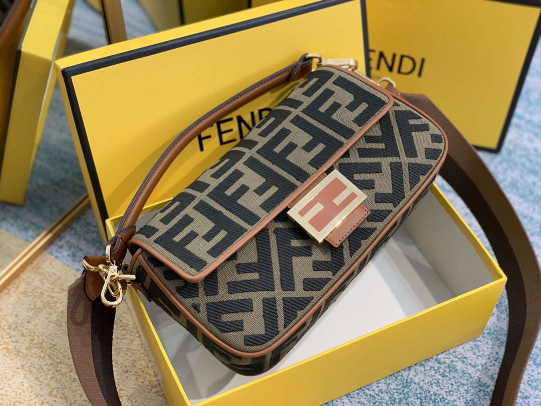 Replica Fendi Baguette Handbags