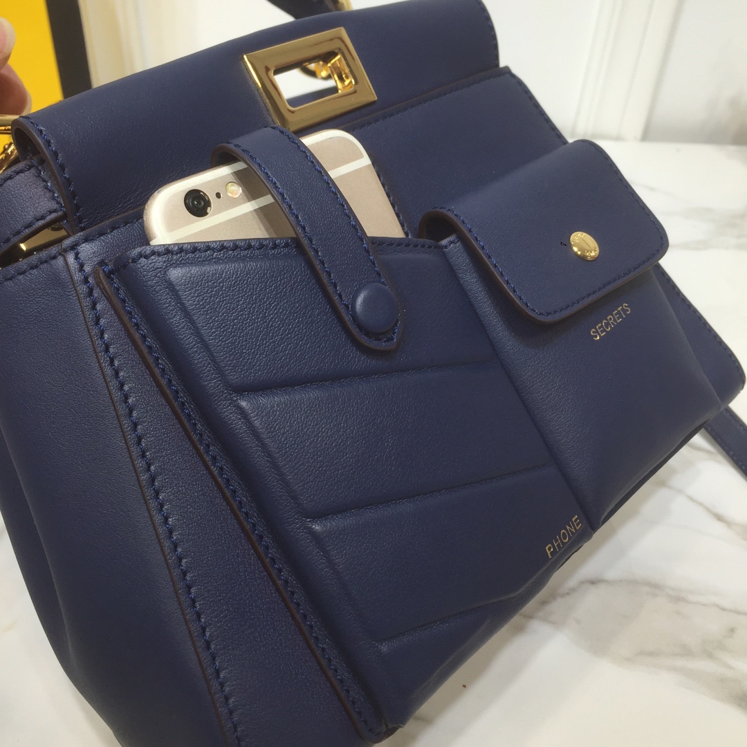 Replica Fendi Peekaboo Handbags