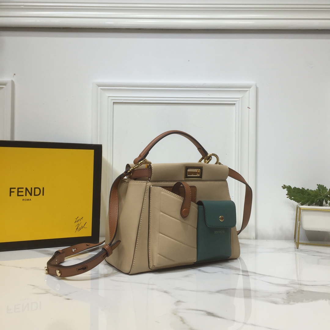 Replica Fendi Peekaboo Handbags