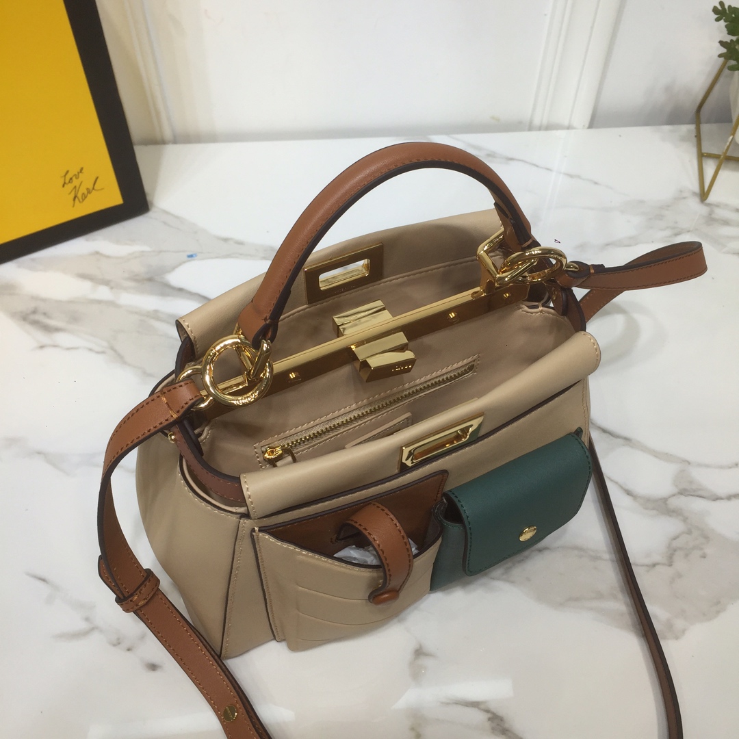 Replica Fendi Peekaboo Handbags