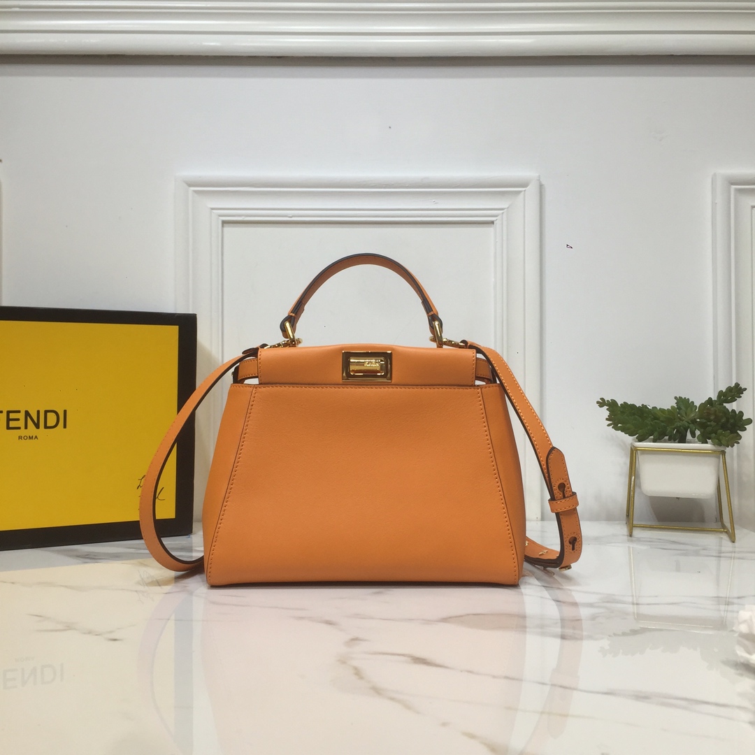 Replica Fendi Peekaboo Handbags