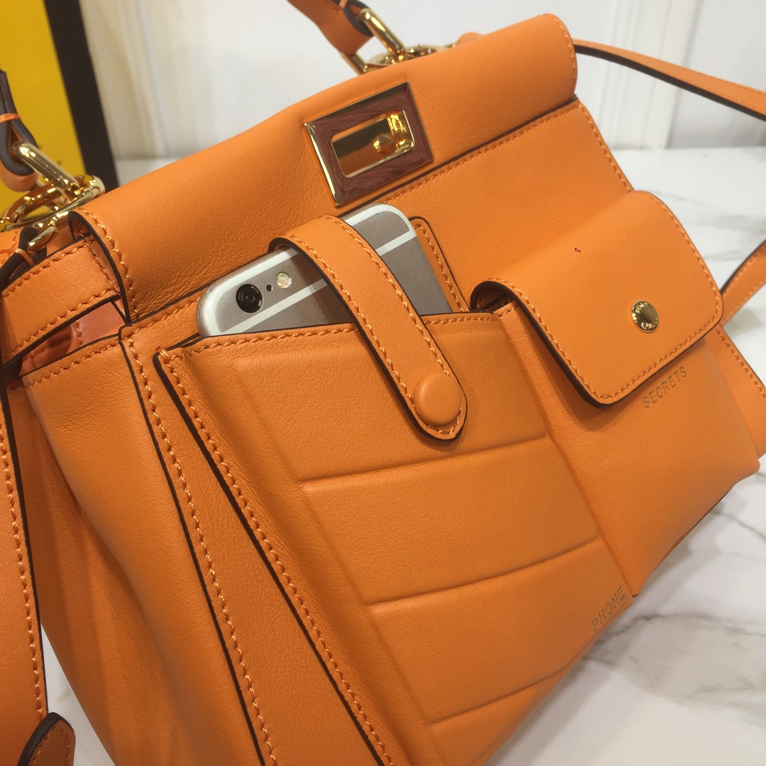 Replica Fendi Peekaboo Handbags