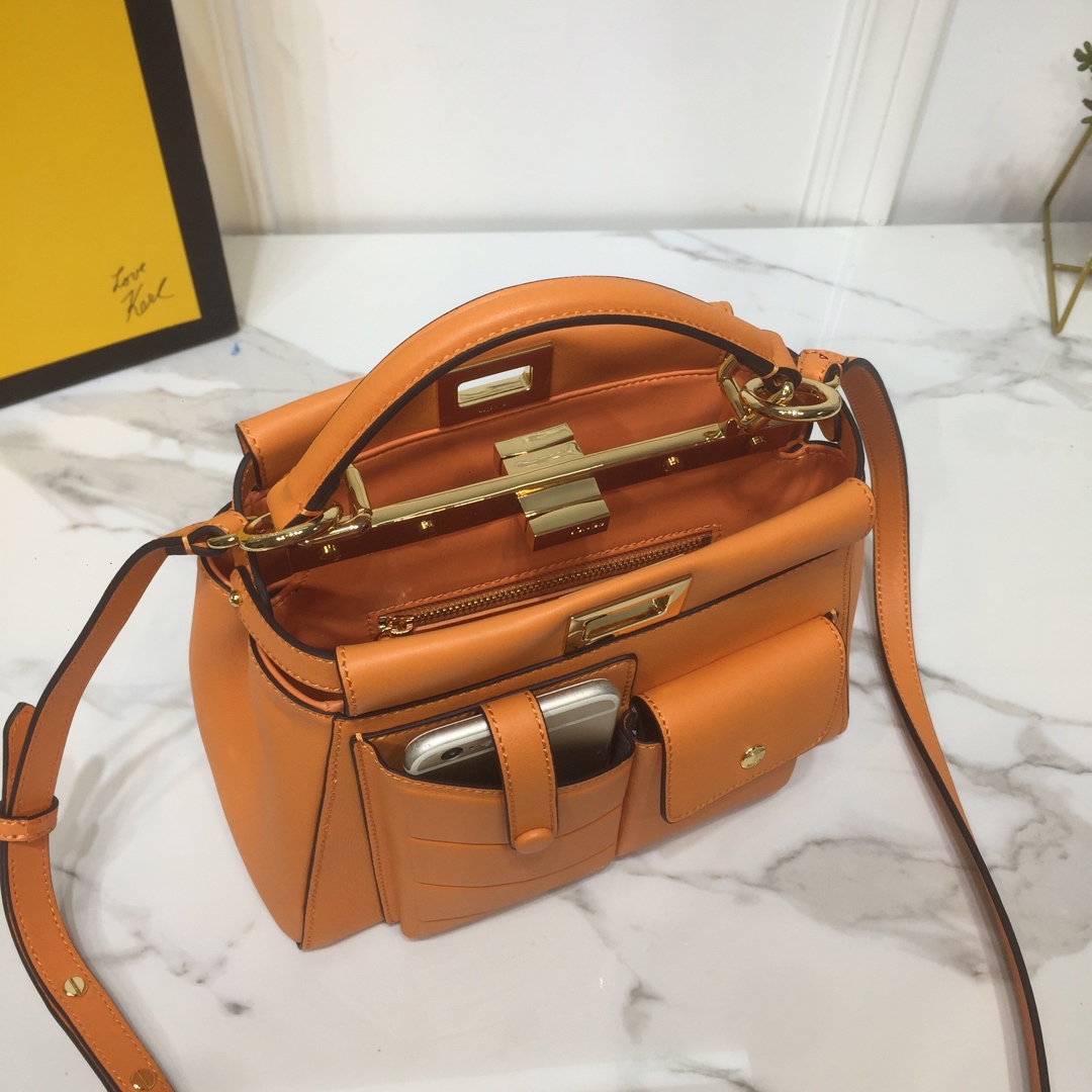 Replica Fendi Peekaboo Handbags