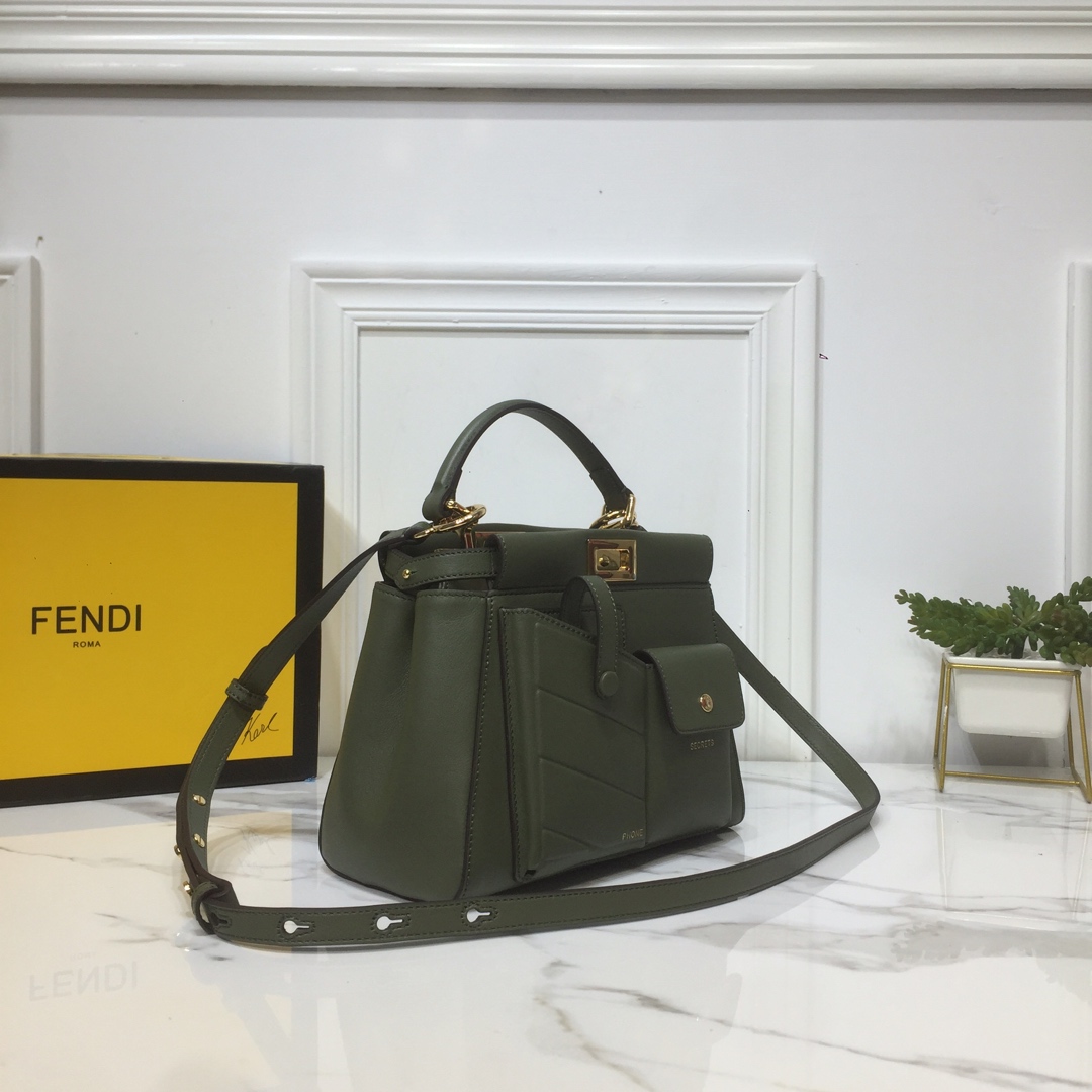 Replica Fendi Peekaboo Handbags