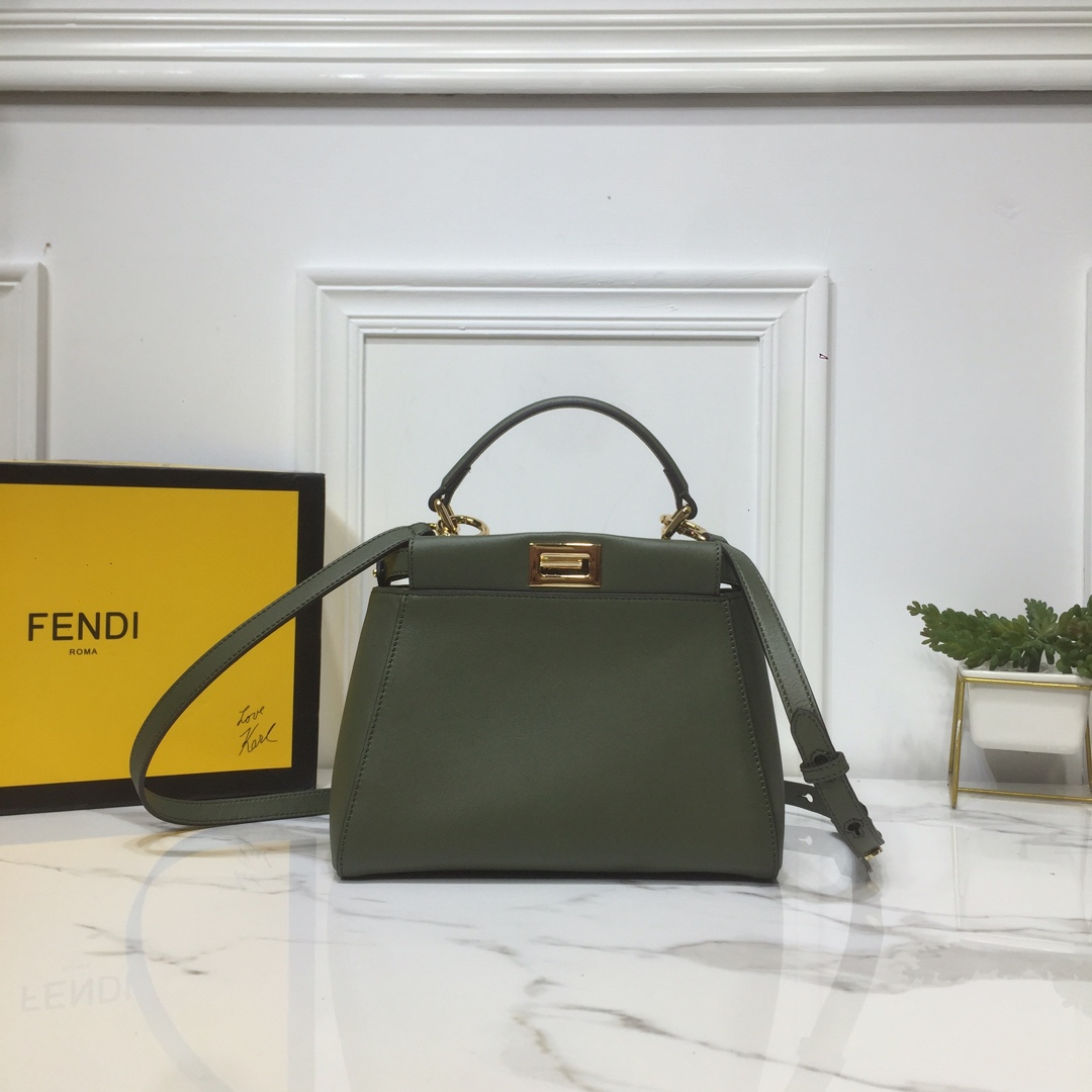 Replica Fendi Peekaboo Handbags