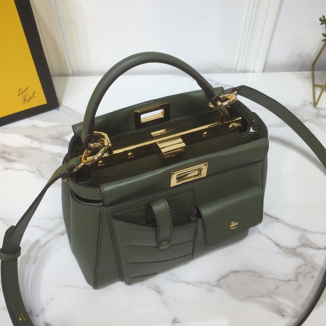 Replica Fendi Peekaboo Handbags