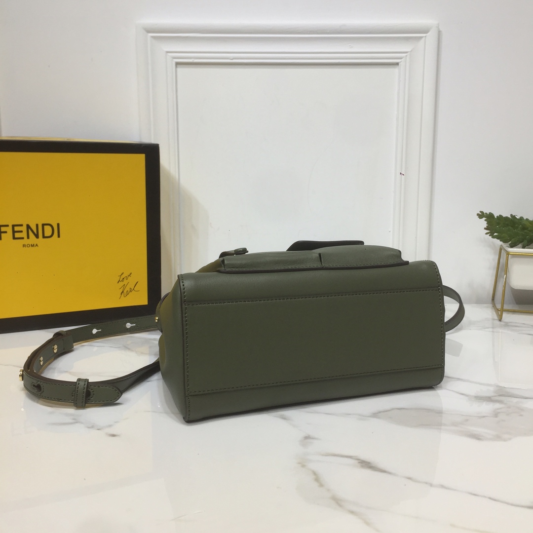 Replica Fendi Peekaboo Handbags