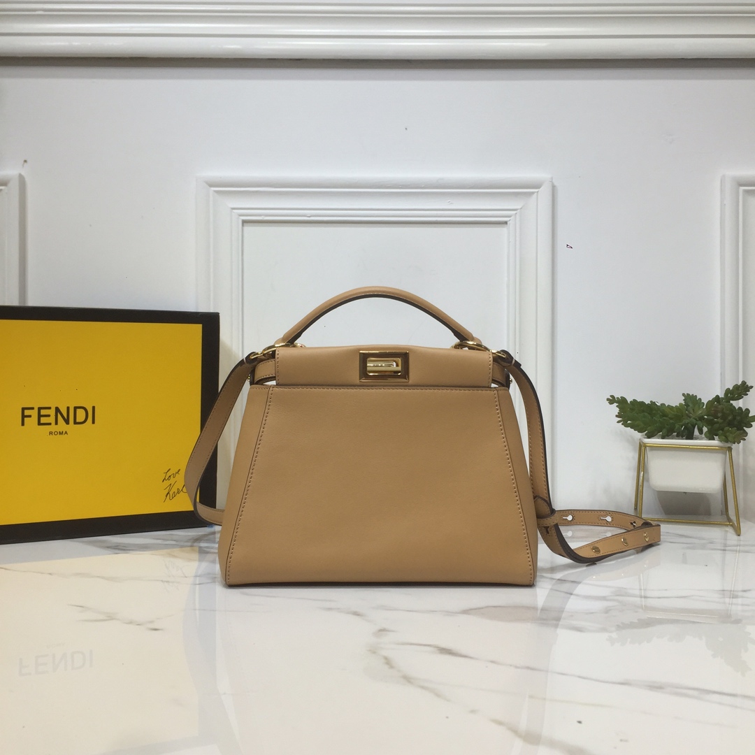 Replica Fendi Peekaboo Handbags