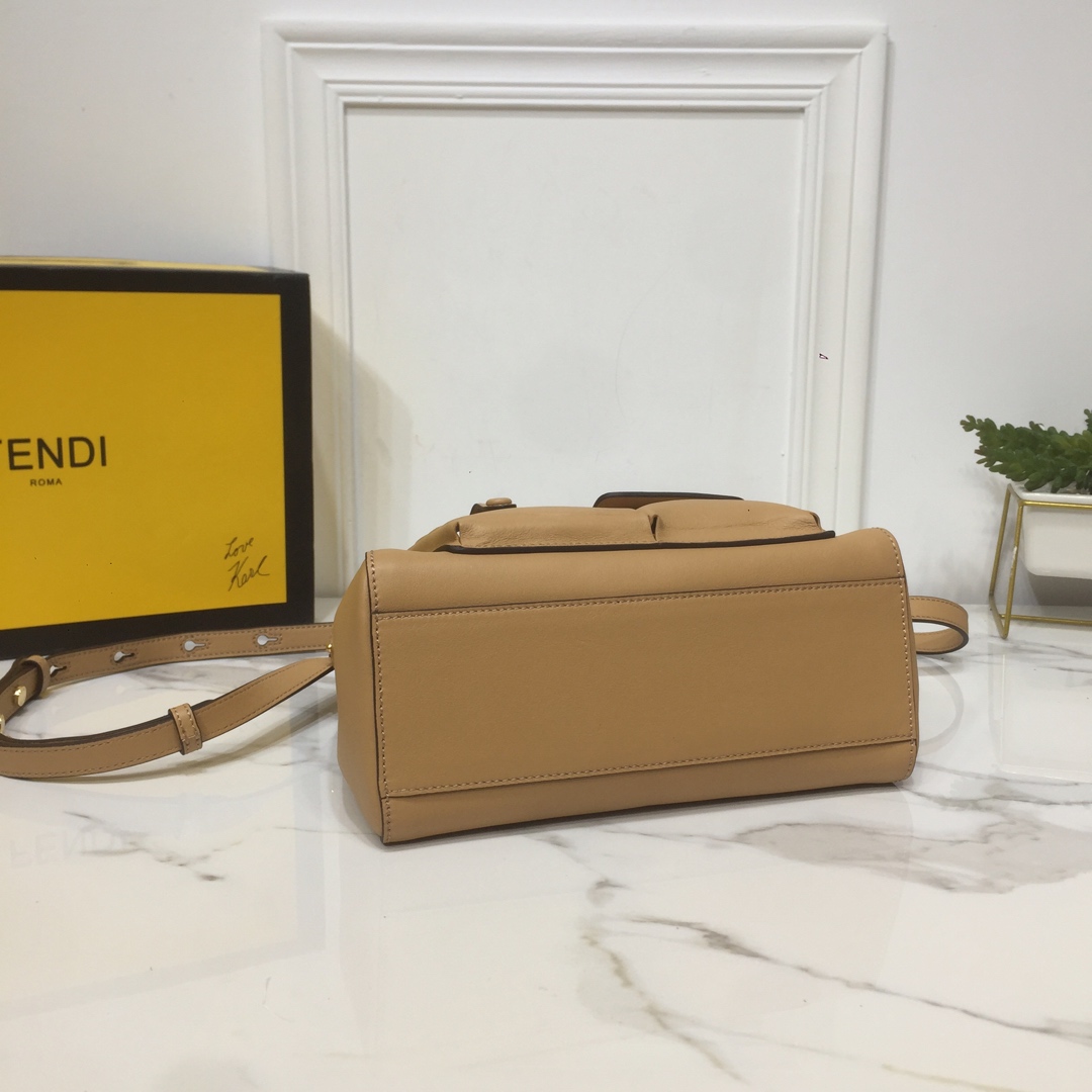 Replica Fendi Peekaboo Handbags