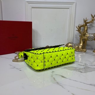 Replica Valentino Garavani ROCKSTUD SPIKE Handbags