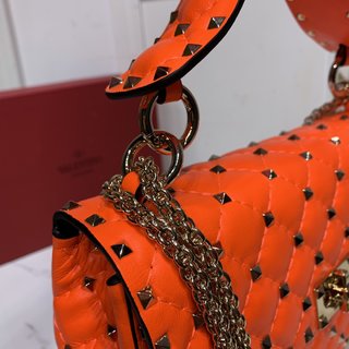 Replica Valentino Garavani ROCKSTUD SPIKE Handbags