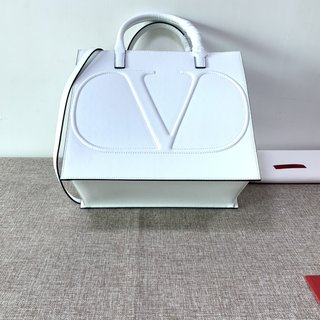 Replica Valentino Garavani VLOGO Walk Handbags