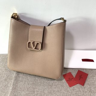 Replica Valentino Garavani LOGOValentino Handbags