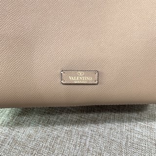 Replica Valentino Garavani LOGOValentino Handbags