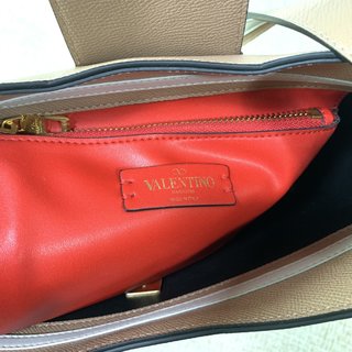 Replica Valentino Garavani LOGOValentino Handbags