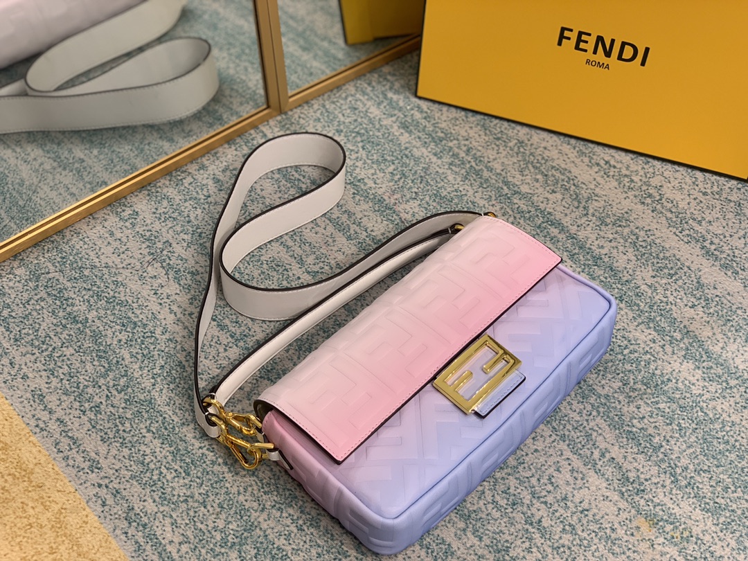 Replica Fendi Baguette Handbags