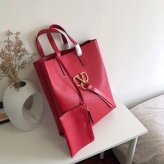 Replica Valentino Garavani N/S Vring Handbags