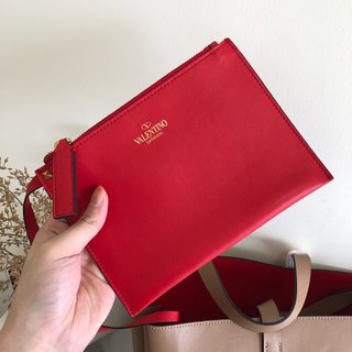 Replica Valentino Garavani N/S Vring Handbags